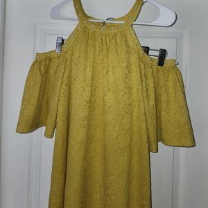 Annabelle Golden Yellow Hue Womens Open Shoulder Dress
